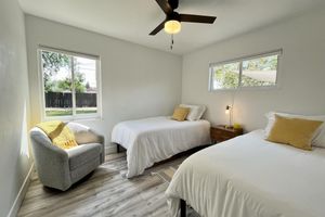 Alquiler Vacacional - Newly remodeled home, close to the airport and city attractions. Pet friendly!