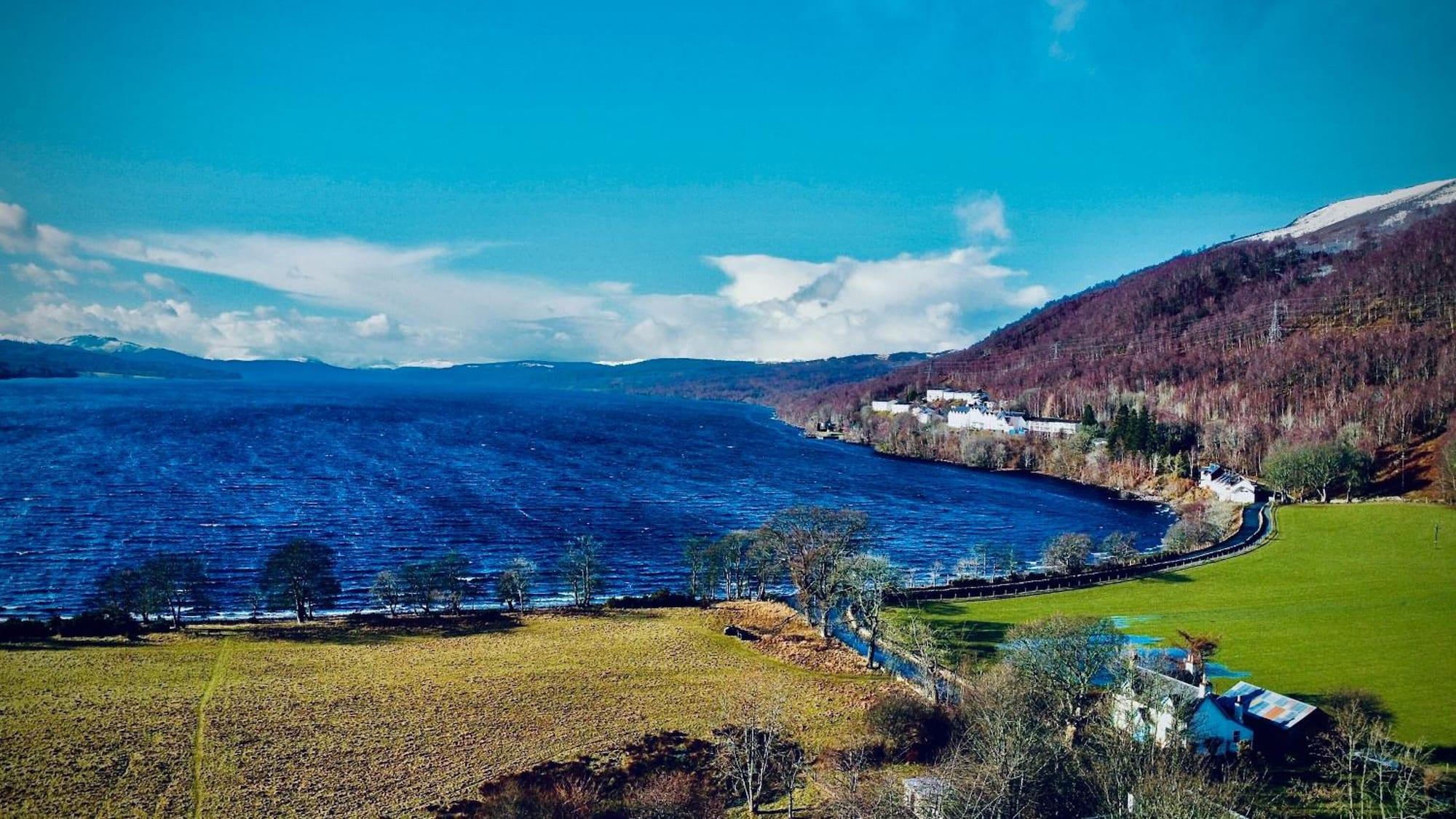 Varios Loch Rannoch Highland Club