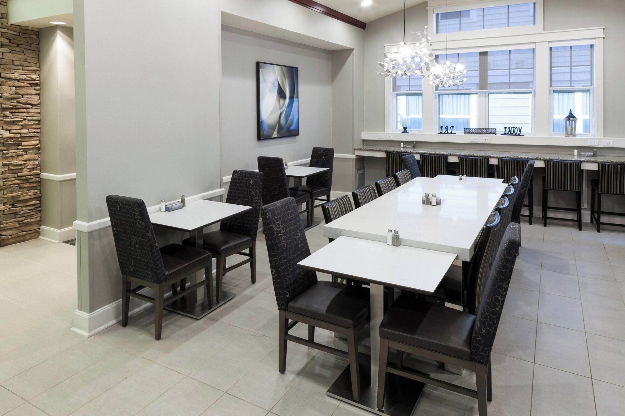 Restaurant Residence Inn by Marriott Boston Marlborough