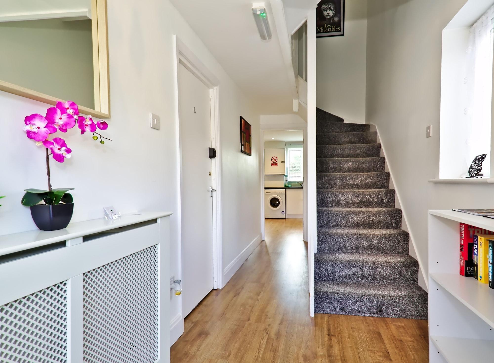 Vista Lobby Harlinger Lodge