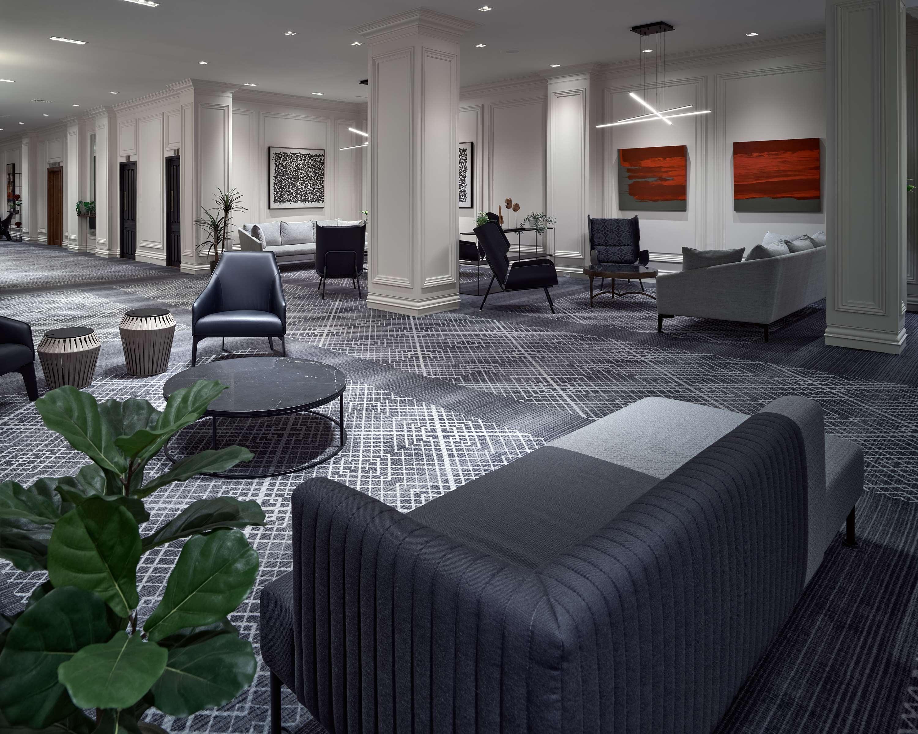 Vista Lobby Hotel Manoir Victoria