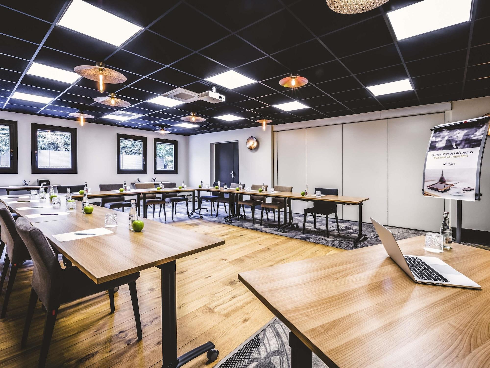 Sala de Reuniones Mercure Pau Palais Sports