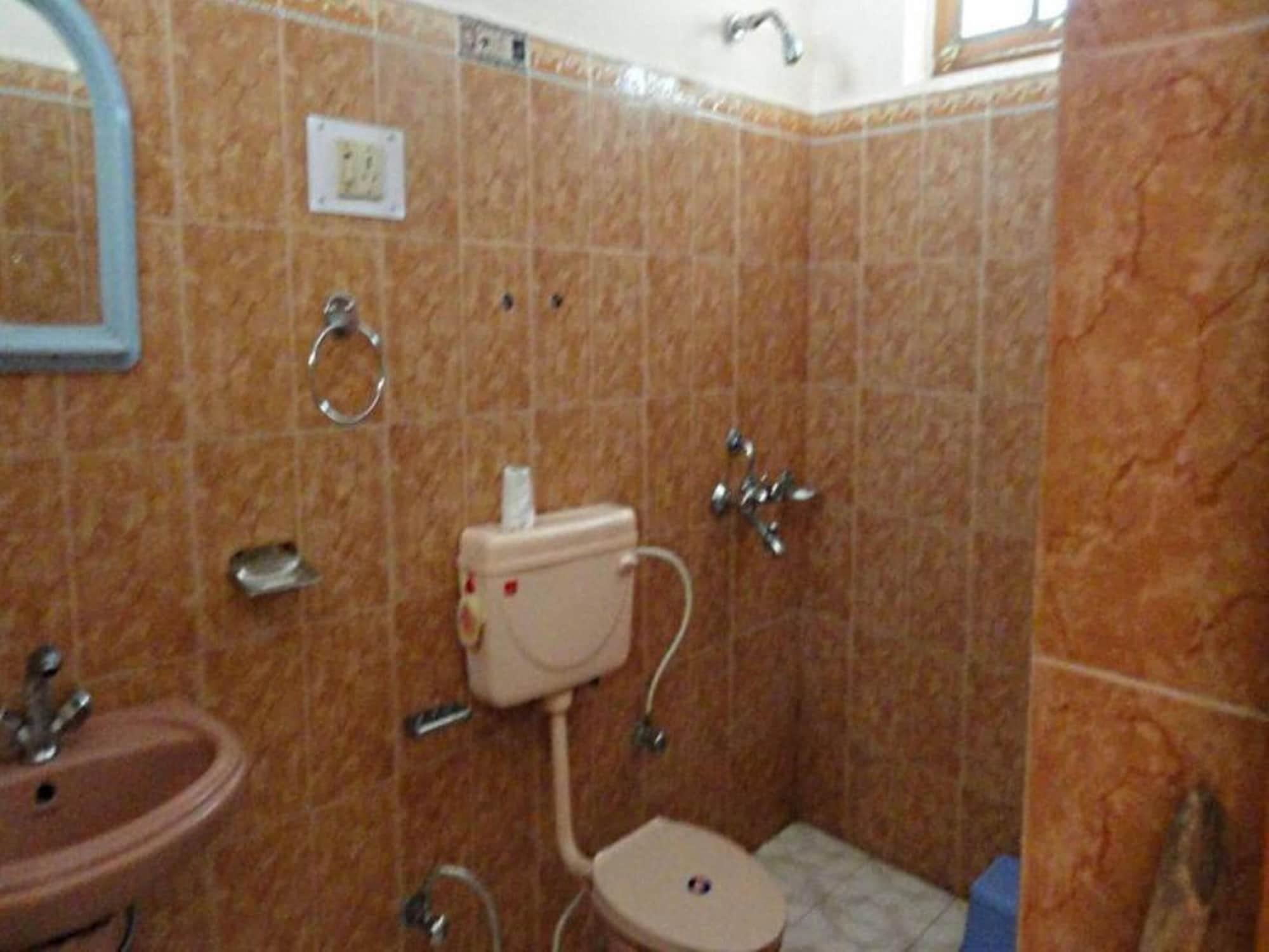 Equipamiento de Habitación TIH Royal Heritage Resort