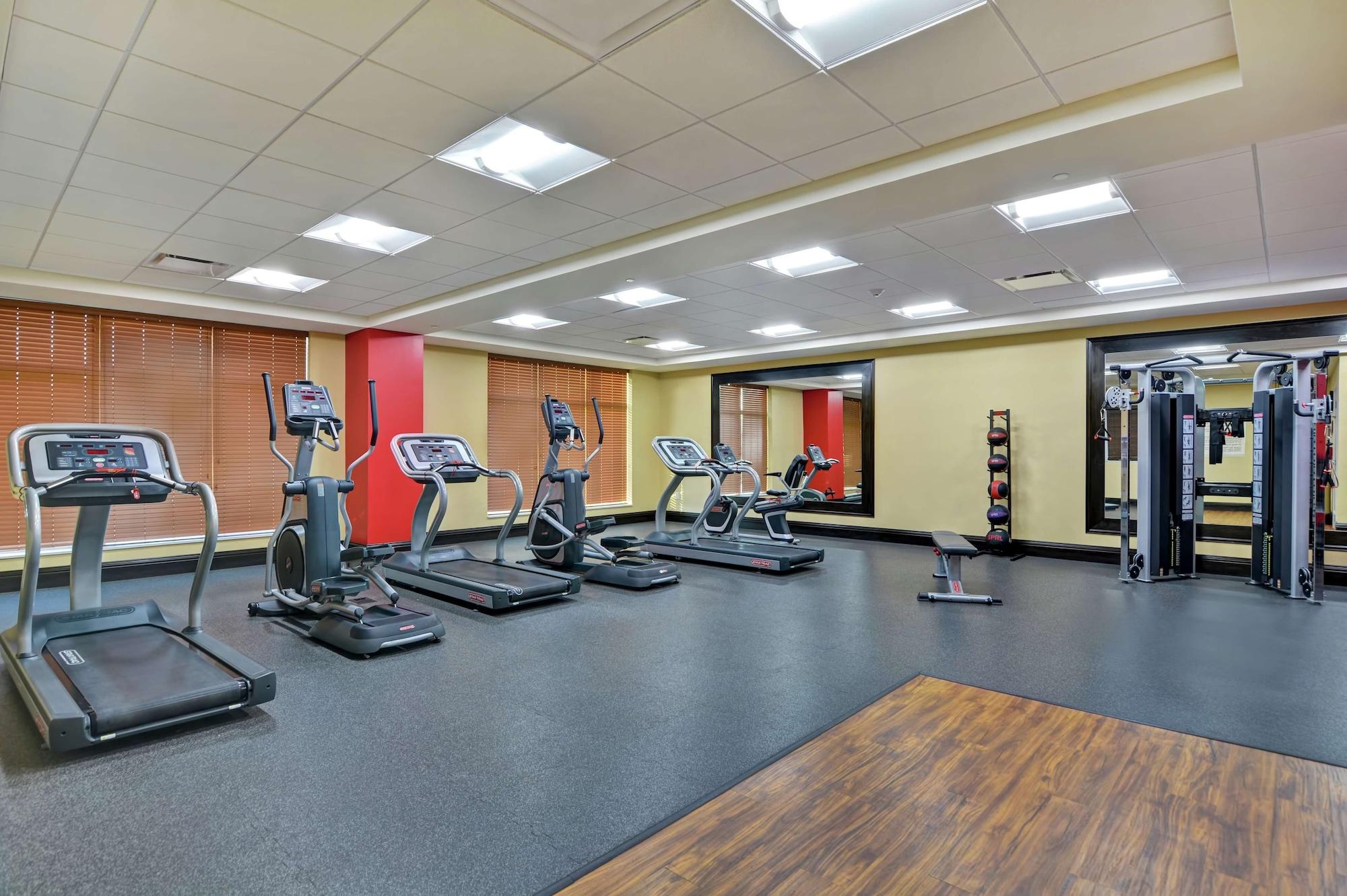 Gimnasio Hilton Garden Inn Fayettevile