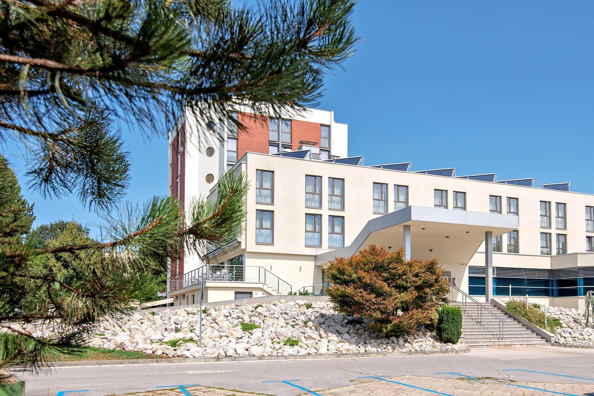 Varios Hotel Park