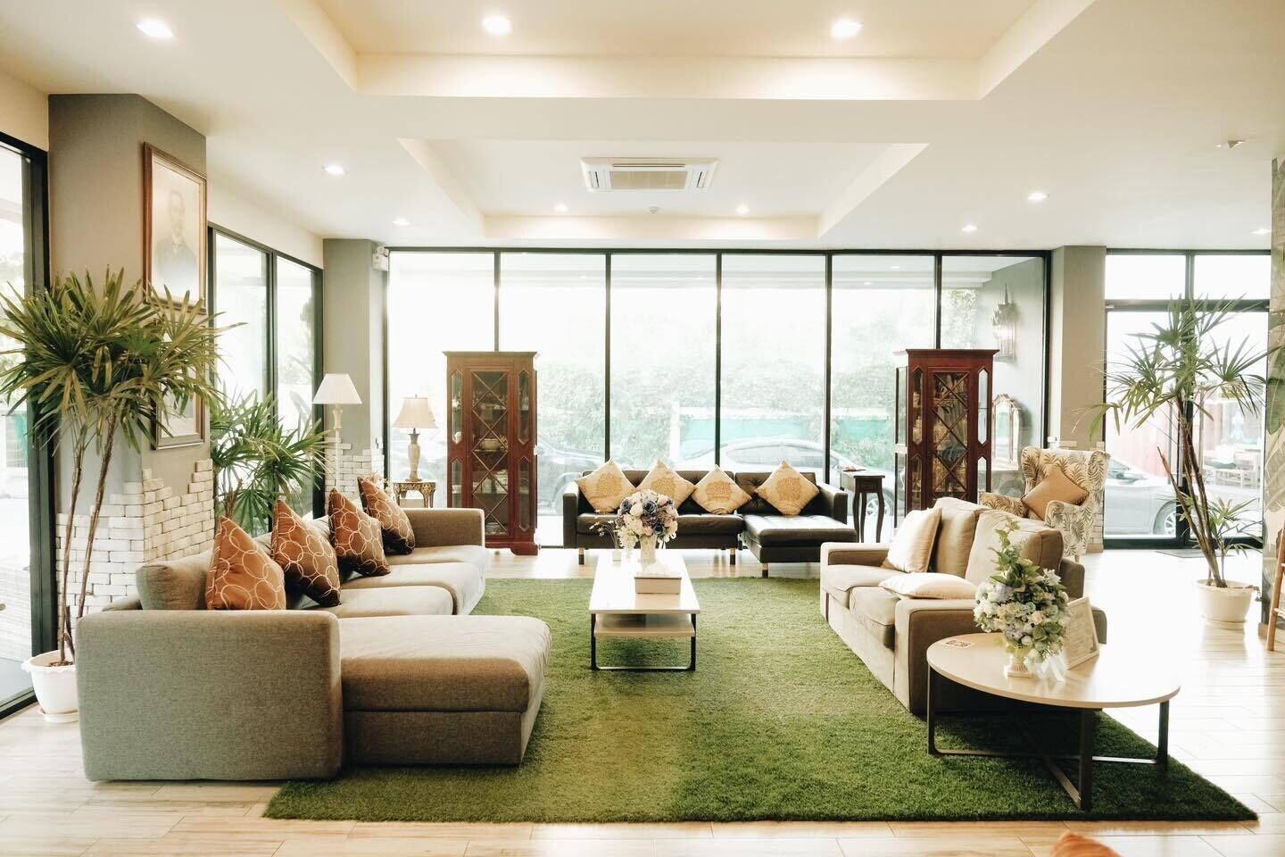 Vista Lobby Bangkok Oasis Hotel