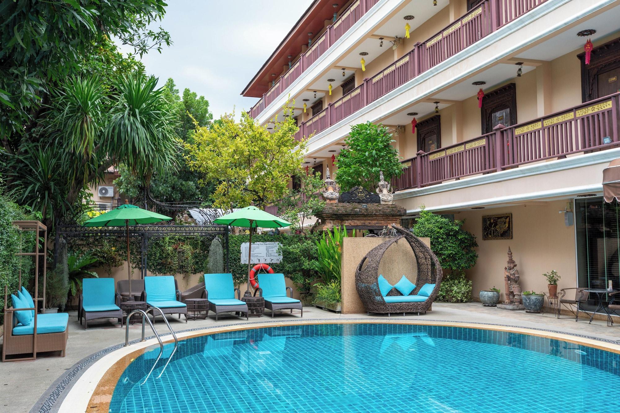 Vista Exterior At Chiang Mai Hotel