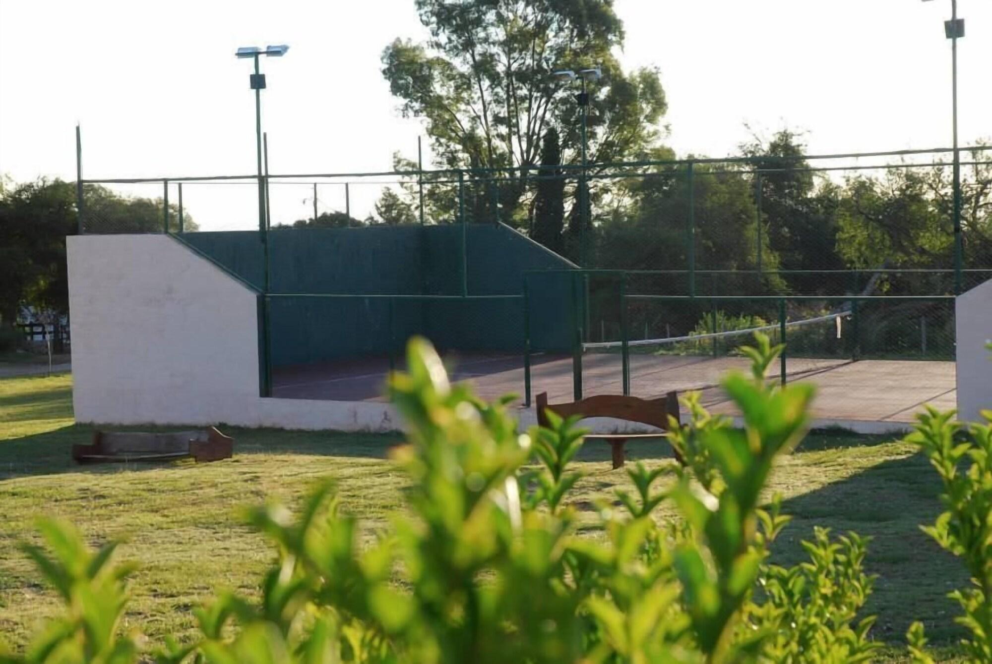 Instalaciones Recreativas Cabañas La Mision Club de Campo