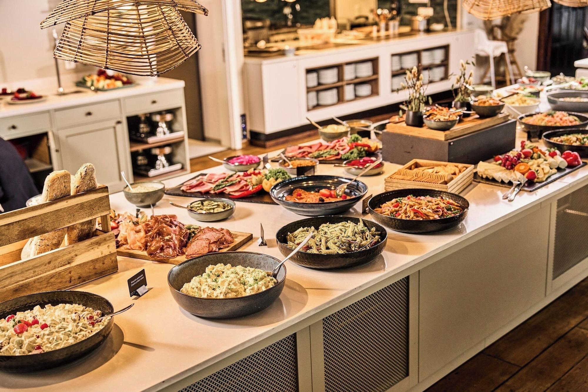 Restaurant laila hotels