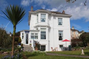 Alojamiento - Villa Marina