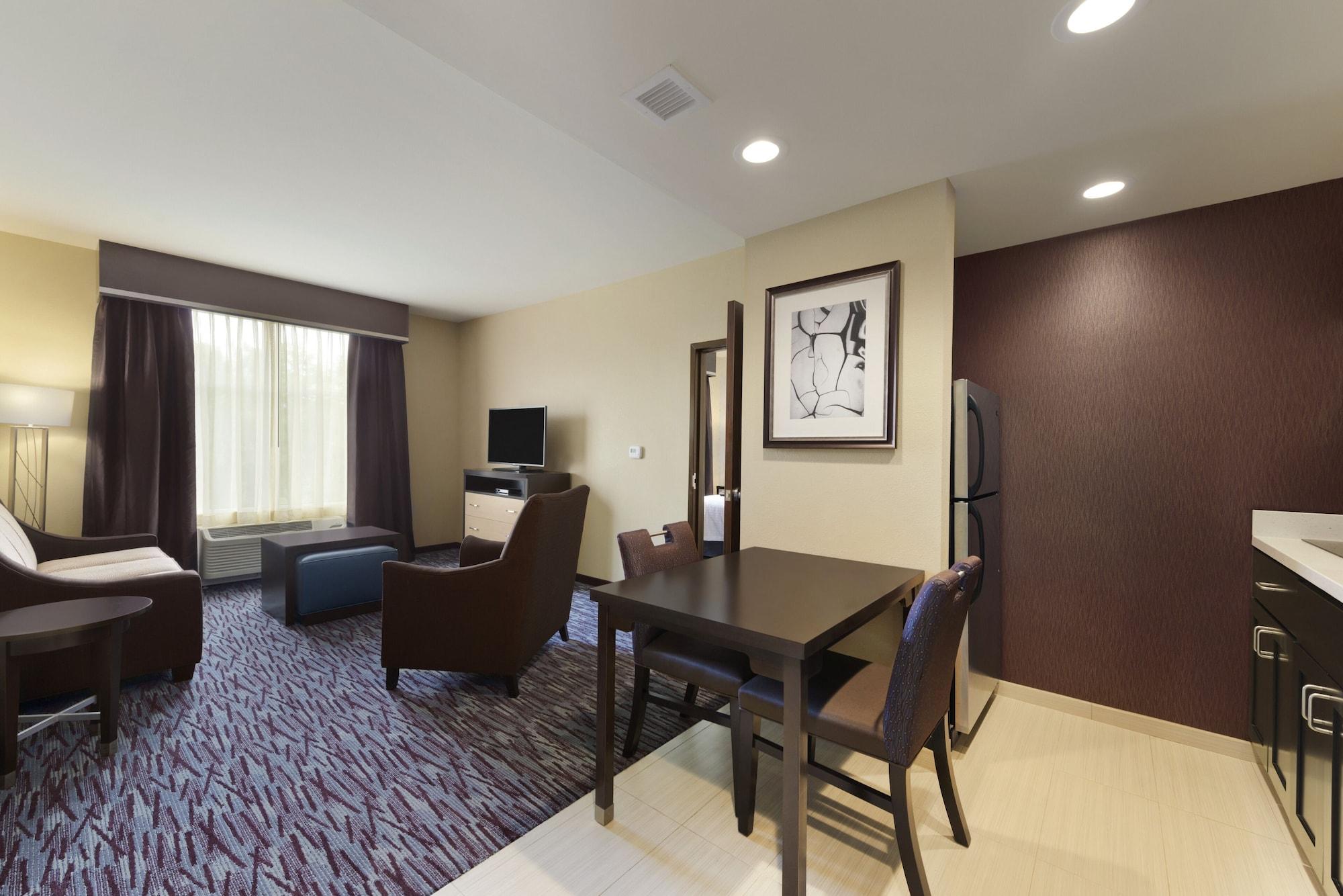 Habitación Homewood Suites by Hilton Mobile I-65/Airport Blvd, AL