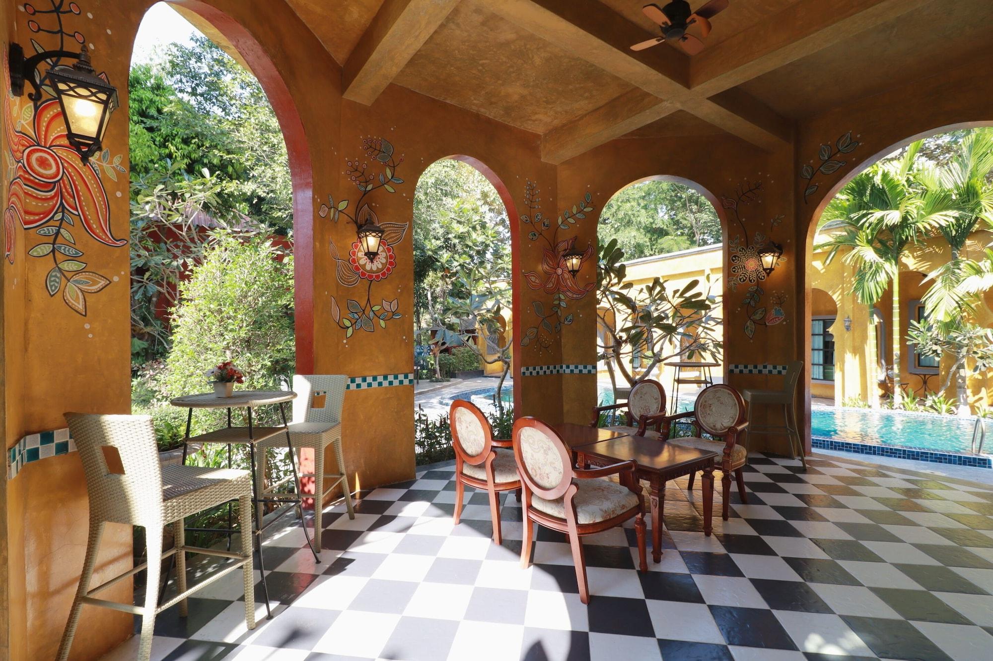 Restaurant Capital O 469 At Nata Chiangmai Chic View