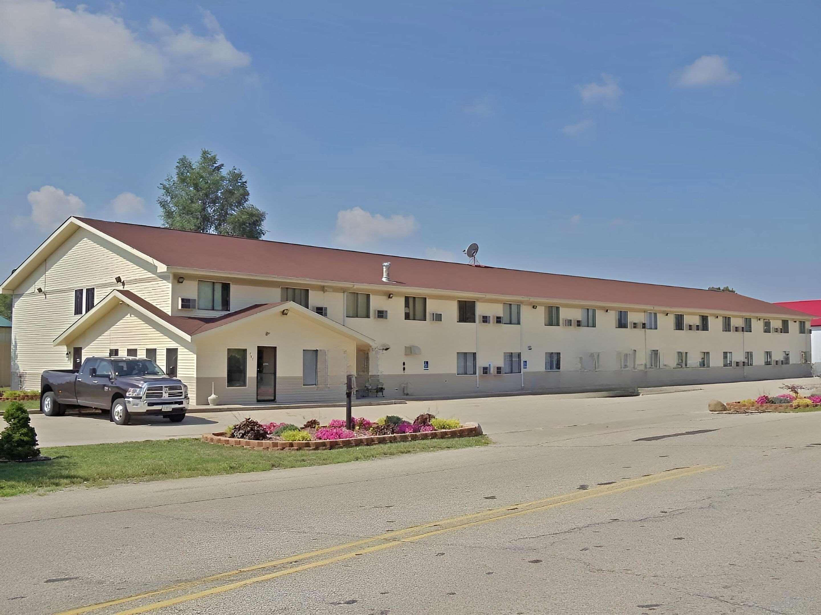 Vista Exterior Quality Inn Elkhart