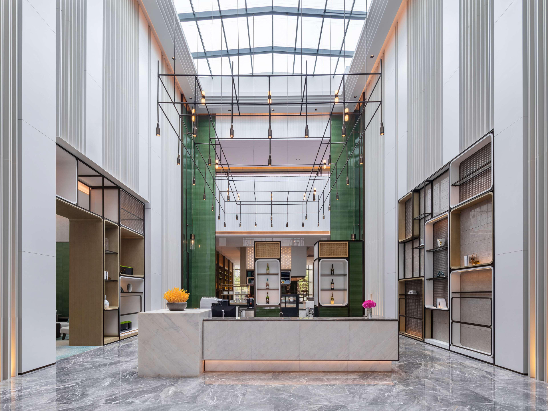 Vista Lobby DoubleTree by Hilton Kunming Airport