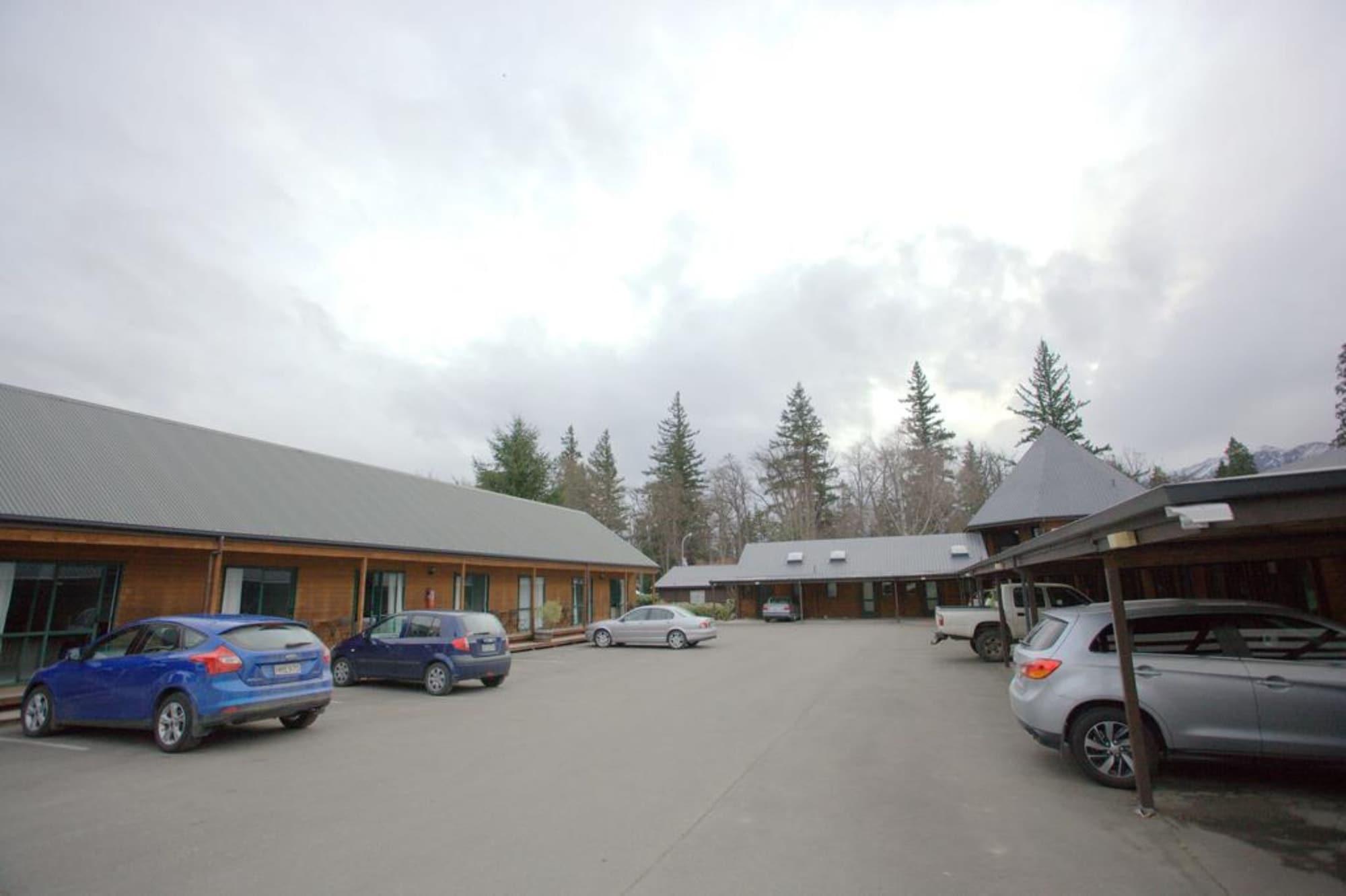 Vista Lobby Alpine Lodge Motel