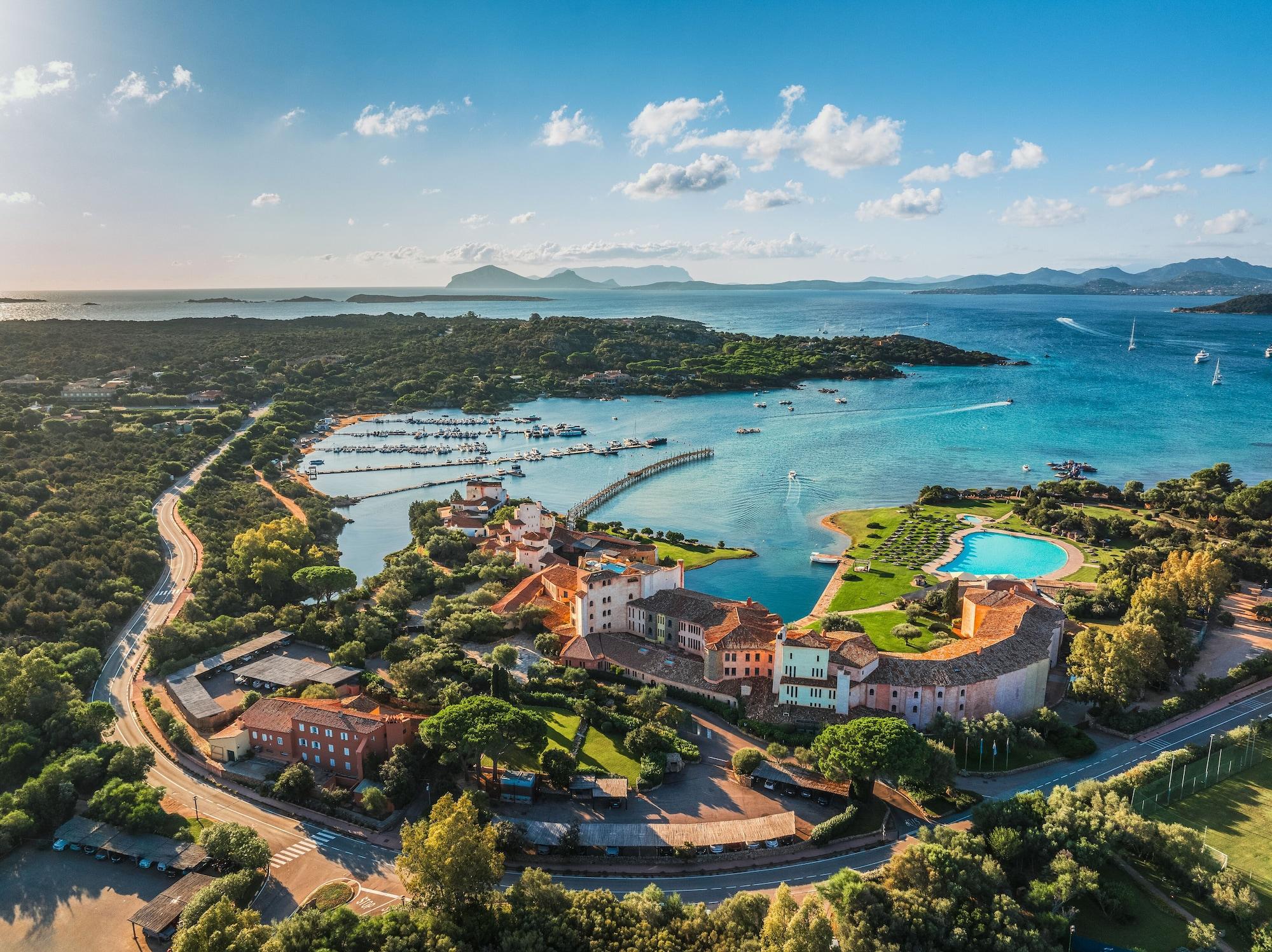 Vista Exterior Cala di Volpe, a Luxury Collection Hotel, Costa Smeralda