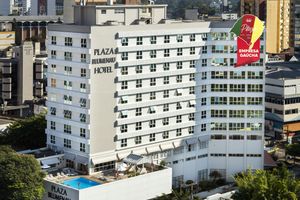 Paquete - Plaza Blumenau