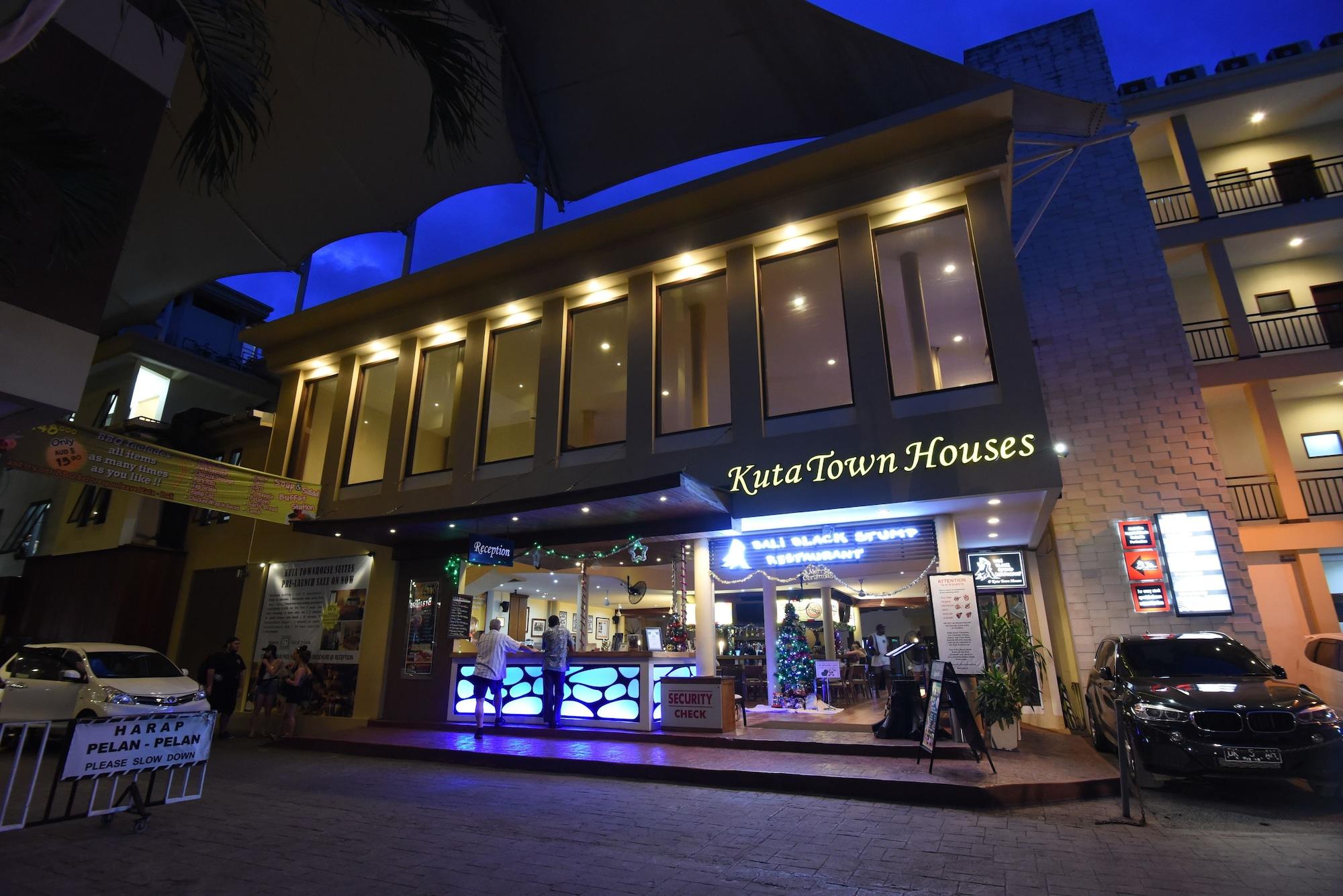 Vista Lobby Kuta Townhouse Apartments