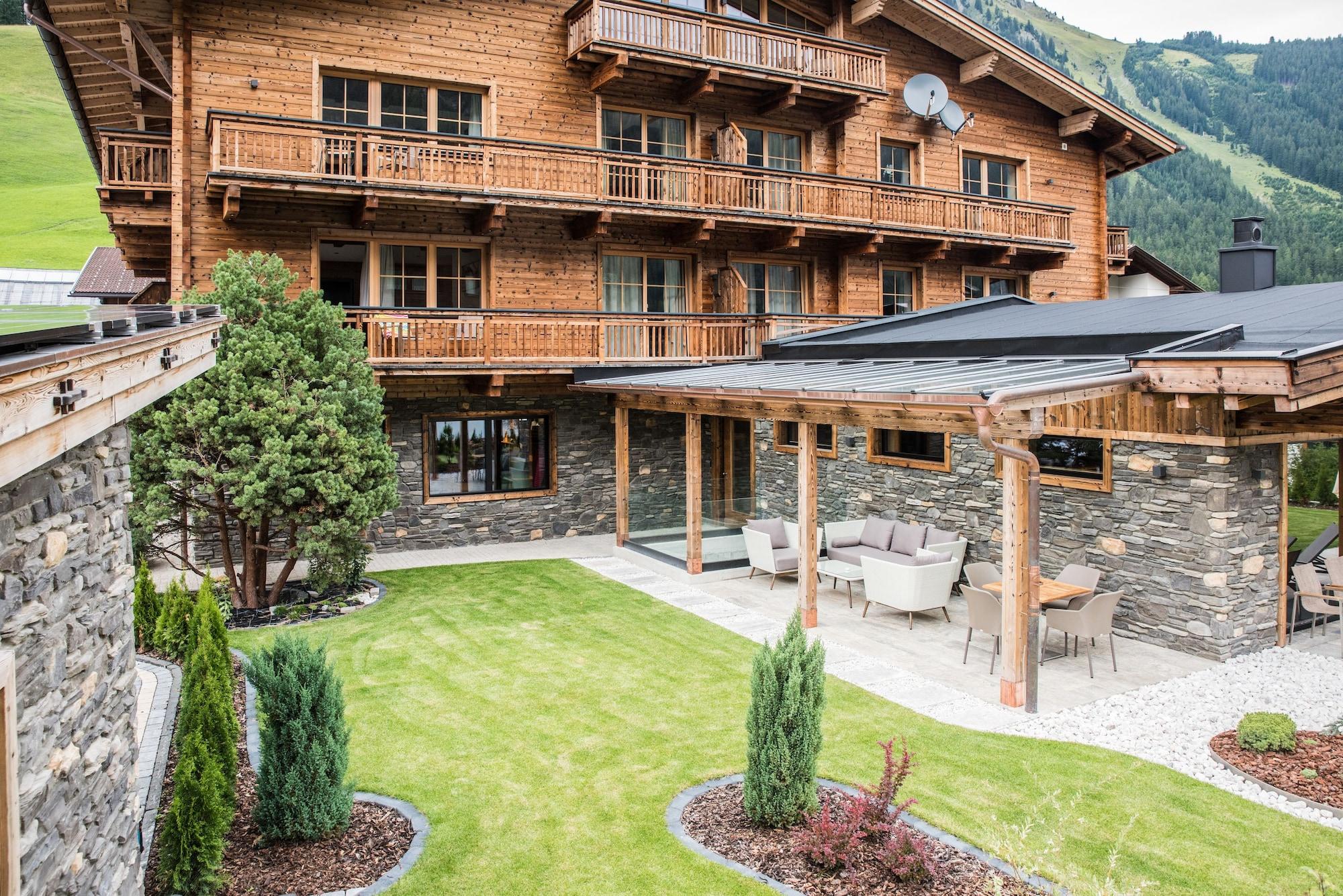 Vista Exterior Pepis Suites Lechtal Apartments