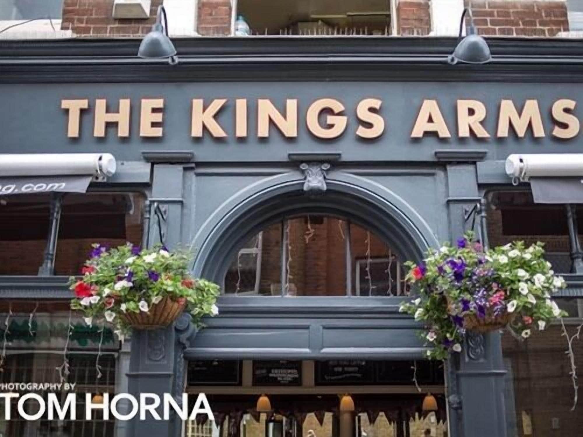 Vista Exterior The Kings Arms