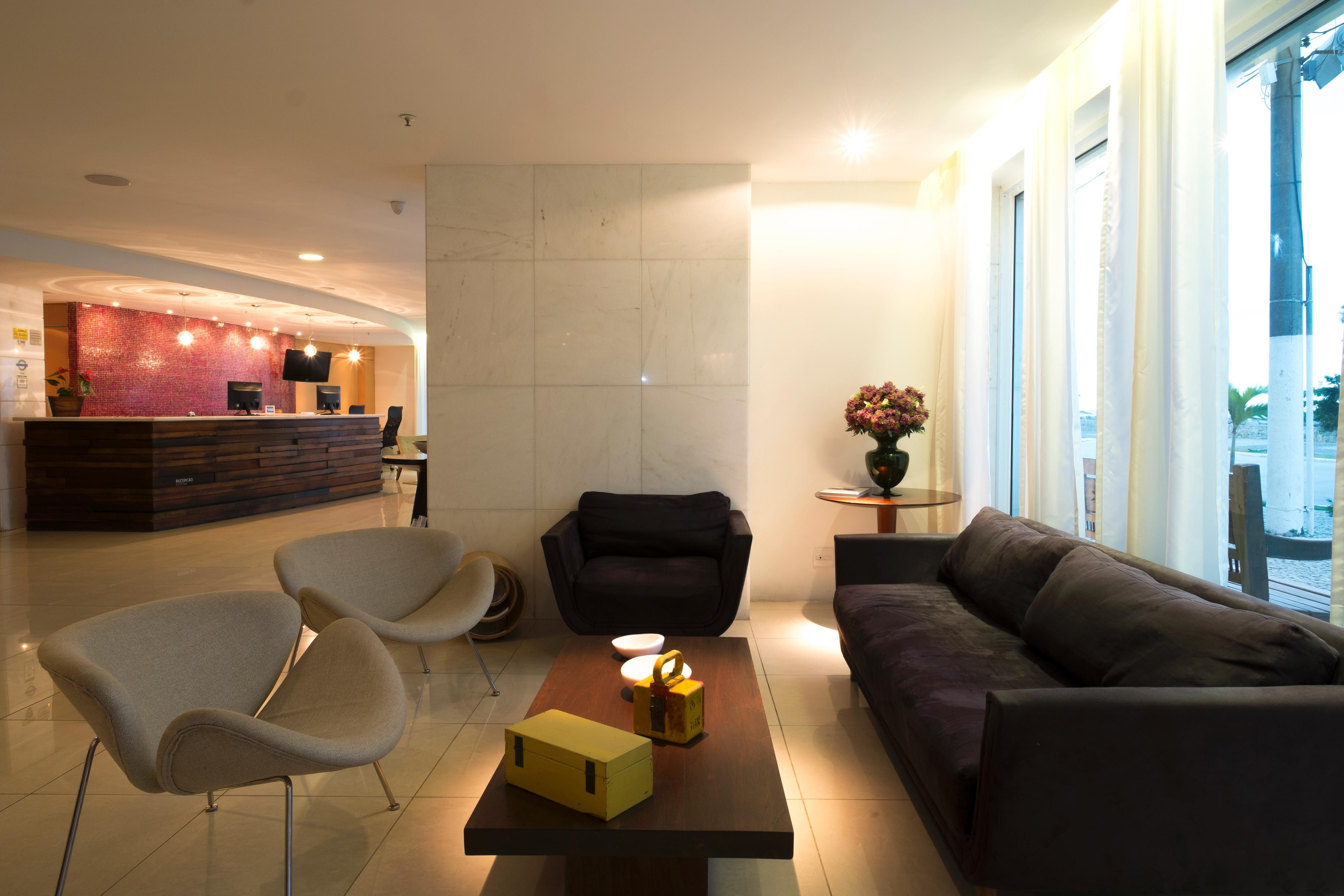 Vista Lobby Golden Tulip Macaé