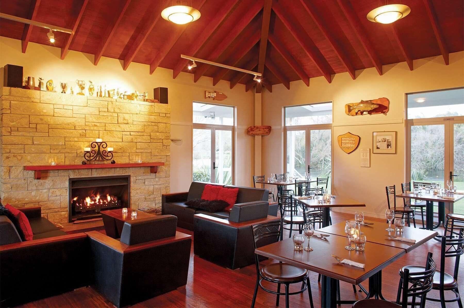 Restaurant Ramada Resort By Wyndham Rotorua Marama