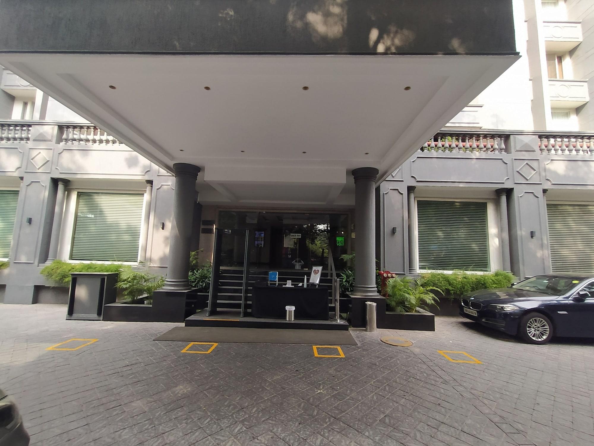 Vista Exterior Park Inn by Radisson New Delhi Lajpat Nagar