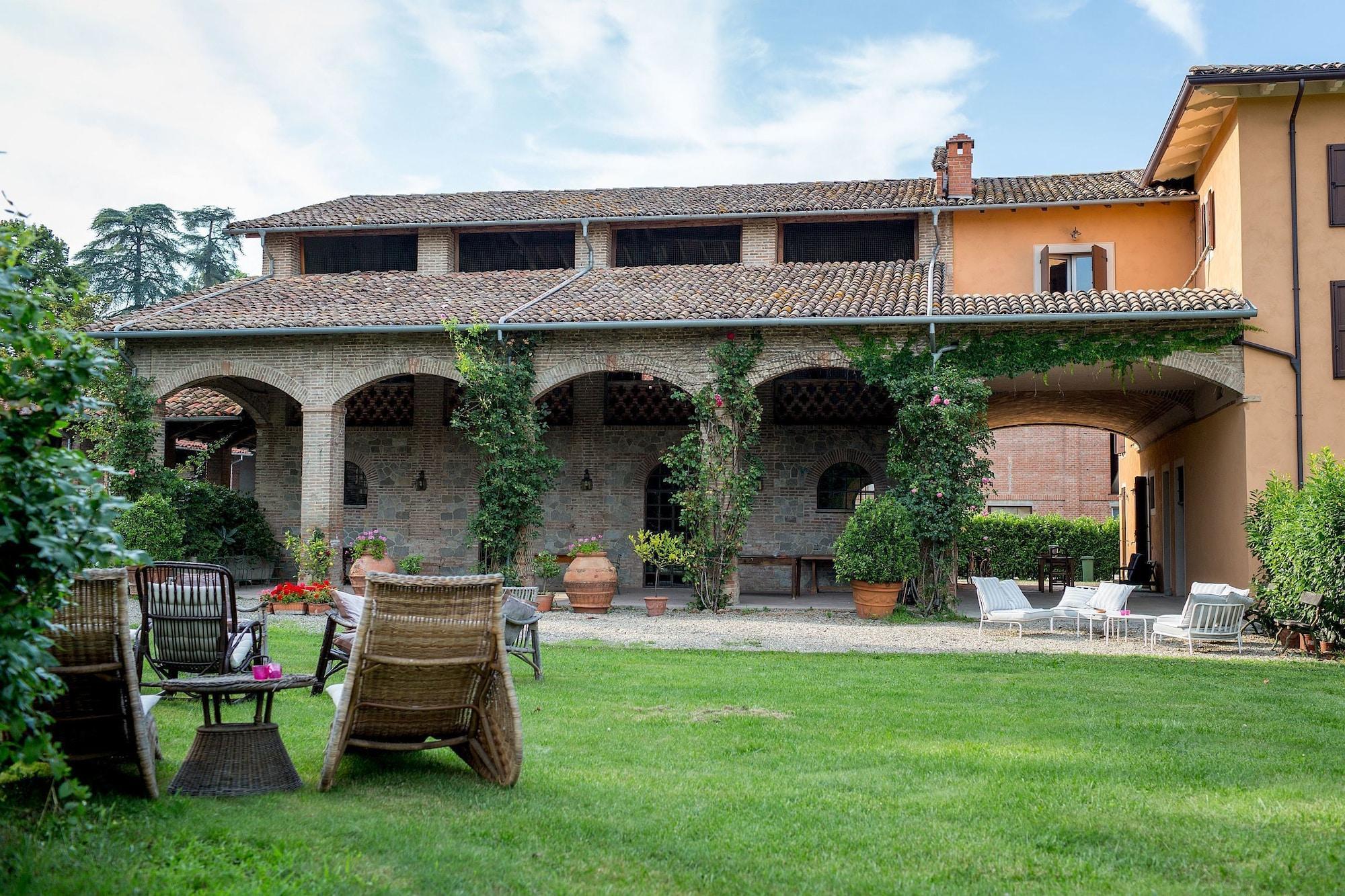 Varios Casa di Arola