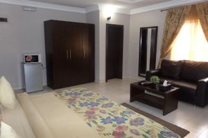 Alojamiento - Sheer Luxury Apartment And Suites