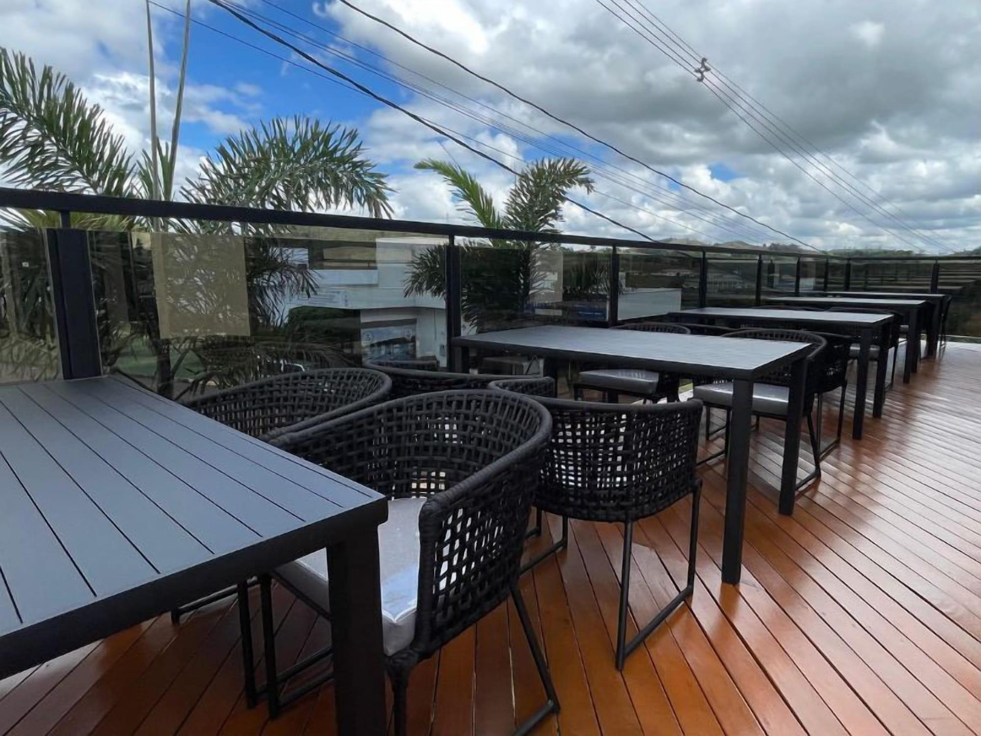 Restaurante Escarpas Styles Hotel