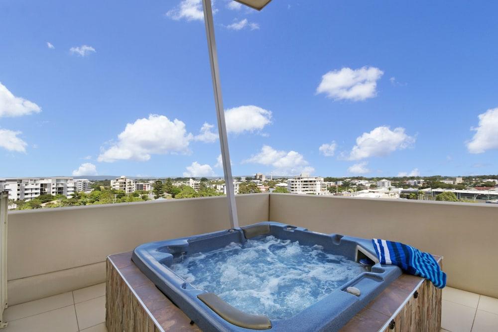 Spa Redvue Apartments