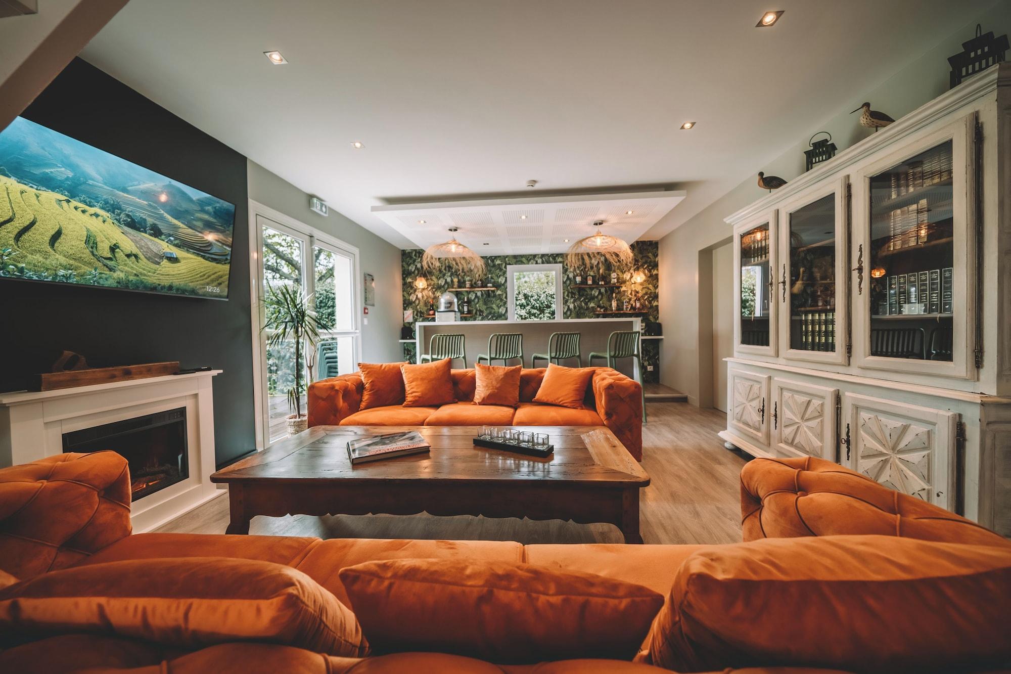 Varios Hôtel de la Brière et Restaurant Les Krapados