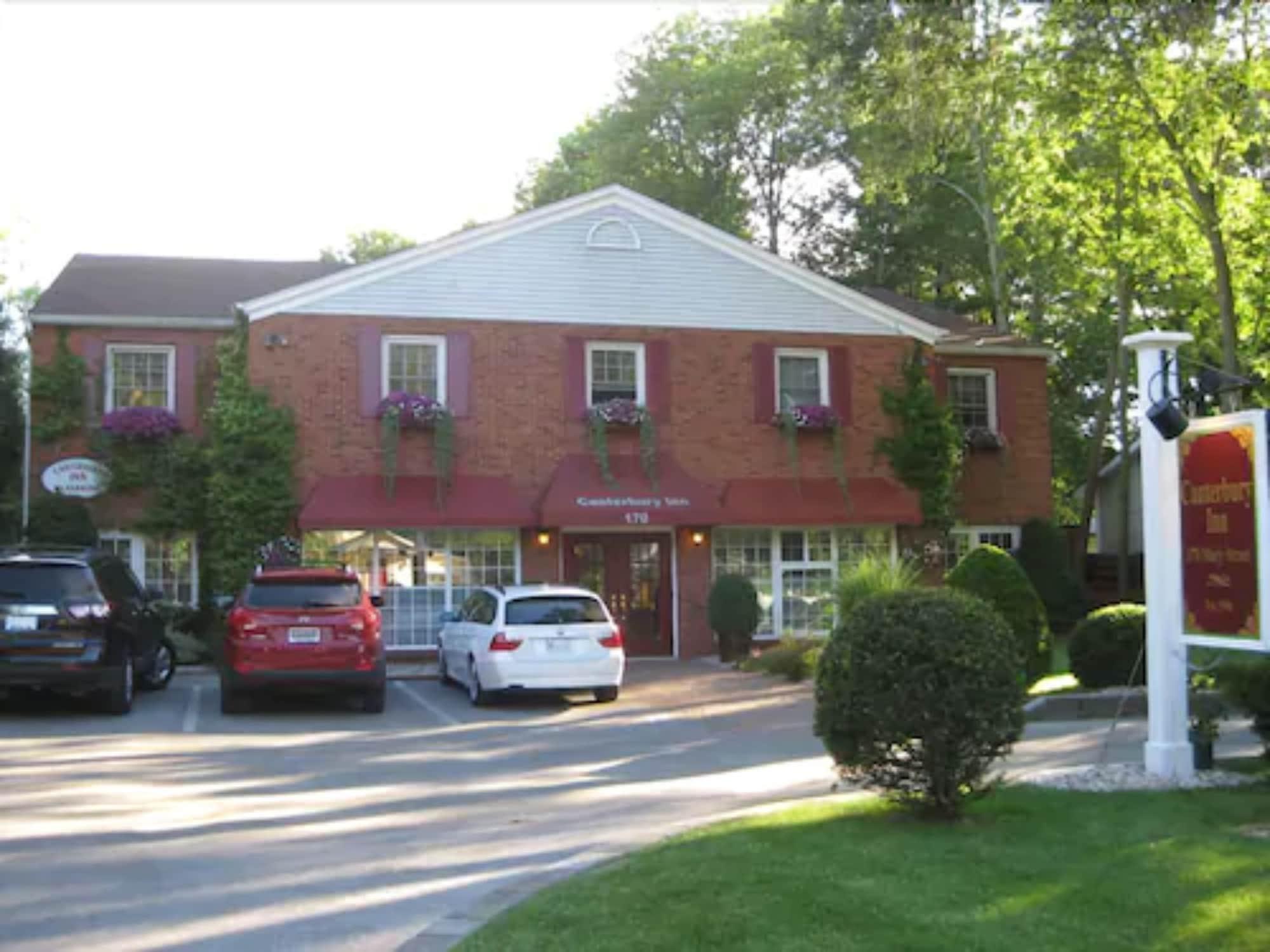 Vista Exterior Canterbury Inn