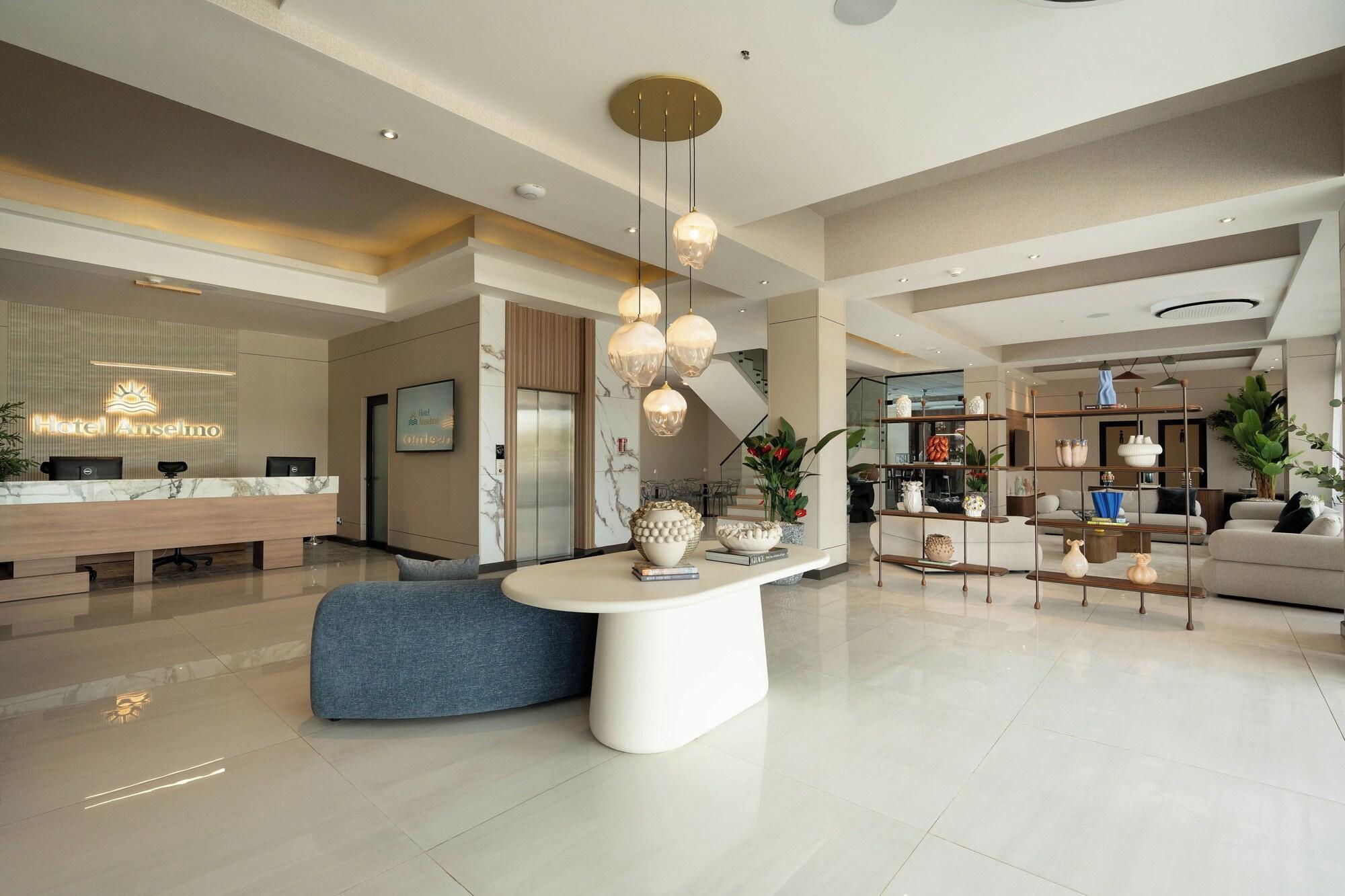 Vista Lobby Hotel Anselmo