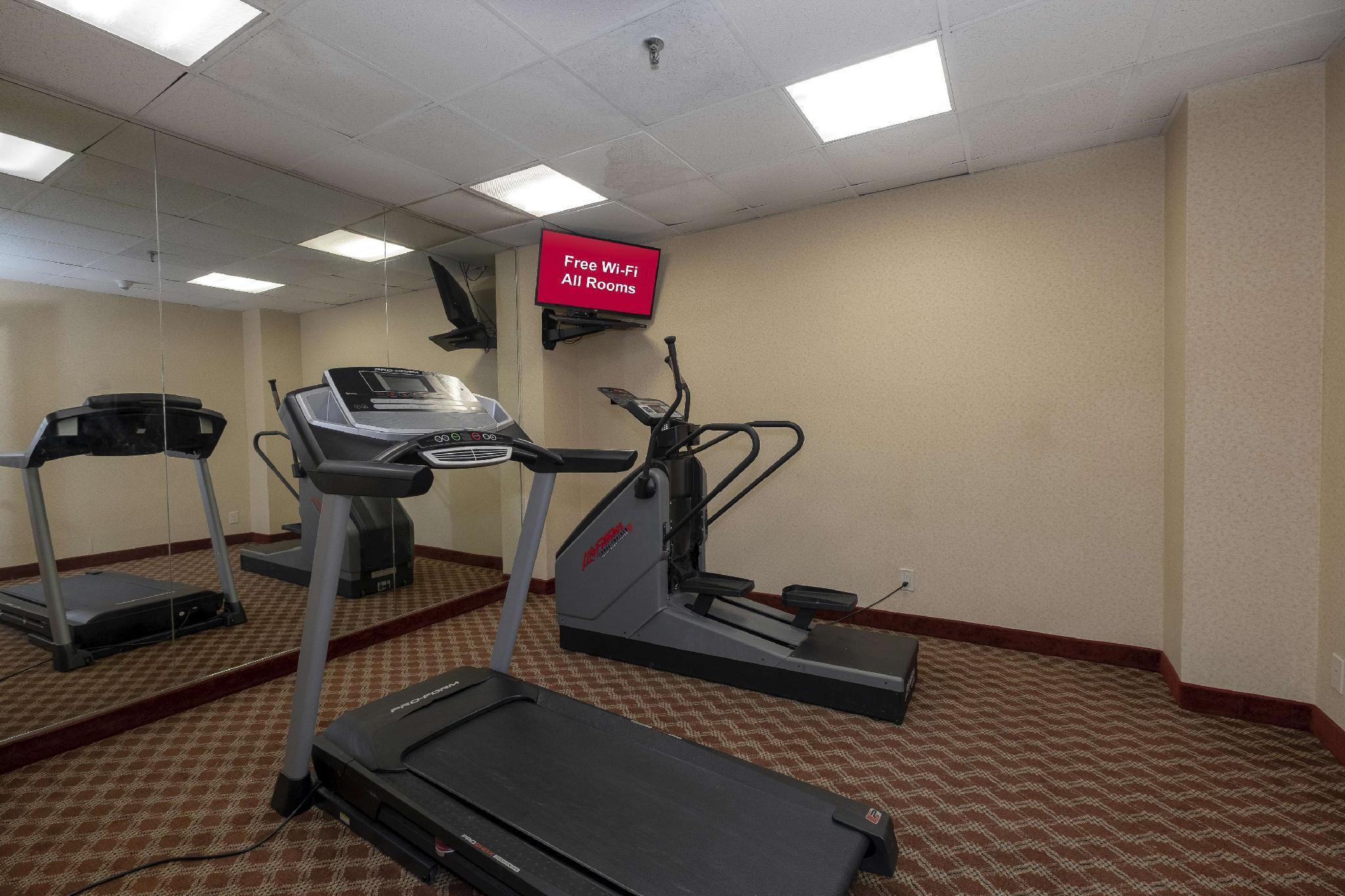 Instalaciones Recreativas Red Roof Inn & Suites Newark - University
