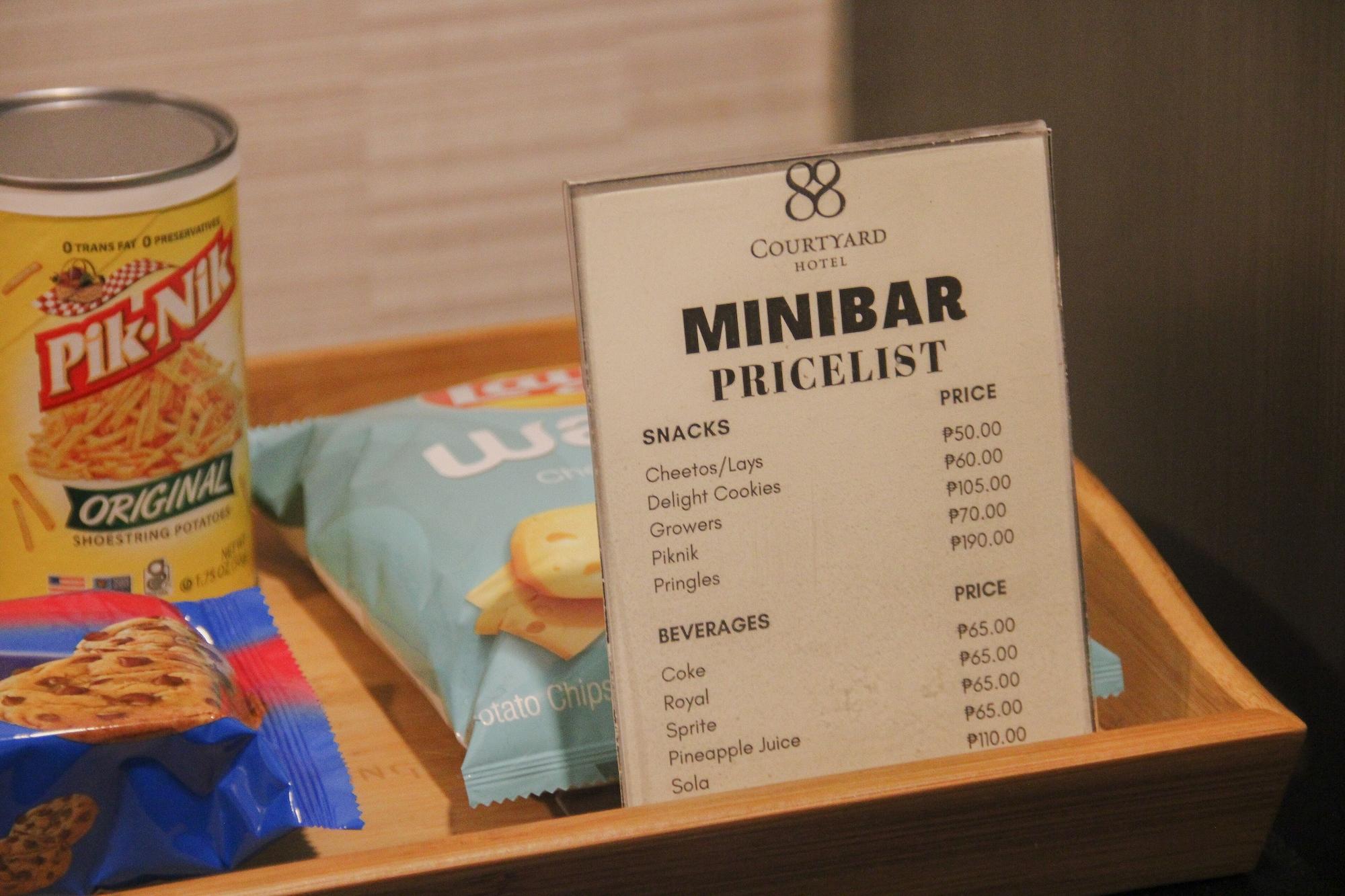 Set de Habitación 88 Courtyard Hotel