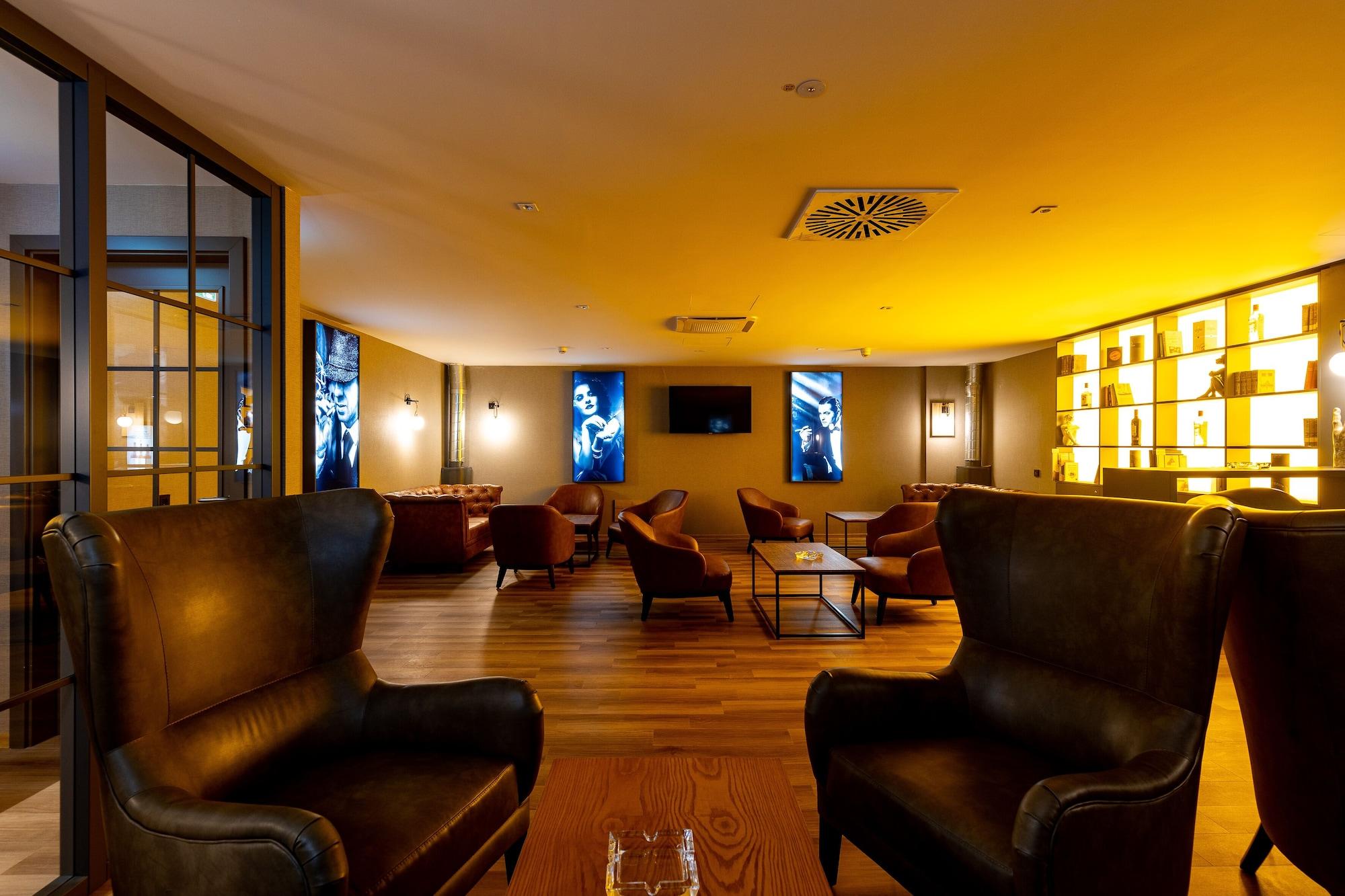 Bar/Salón mk | hotel passau