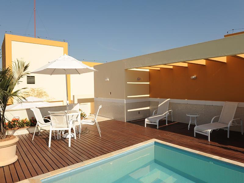 Vista Exterior Mont Blanc Apart Hotel Duque de Caxias