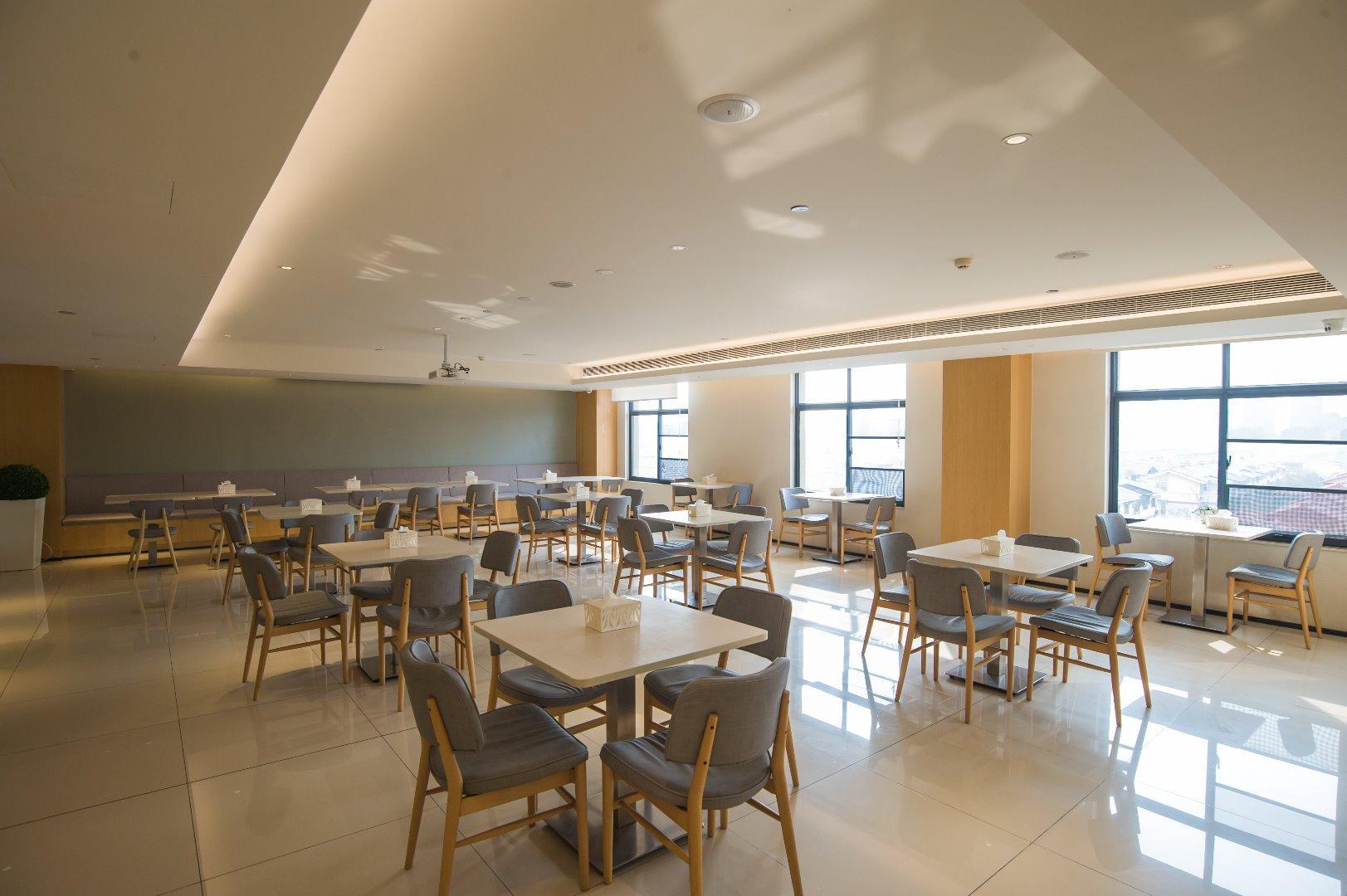 Restaurant Ji Hotel (Kaifeng Jinming Square)