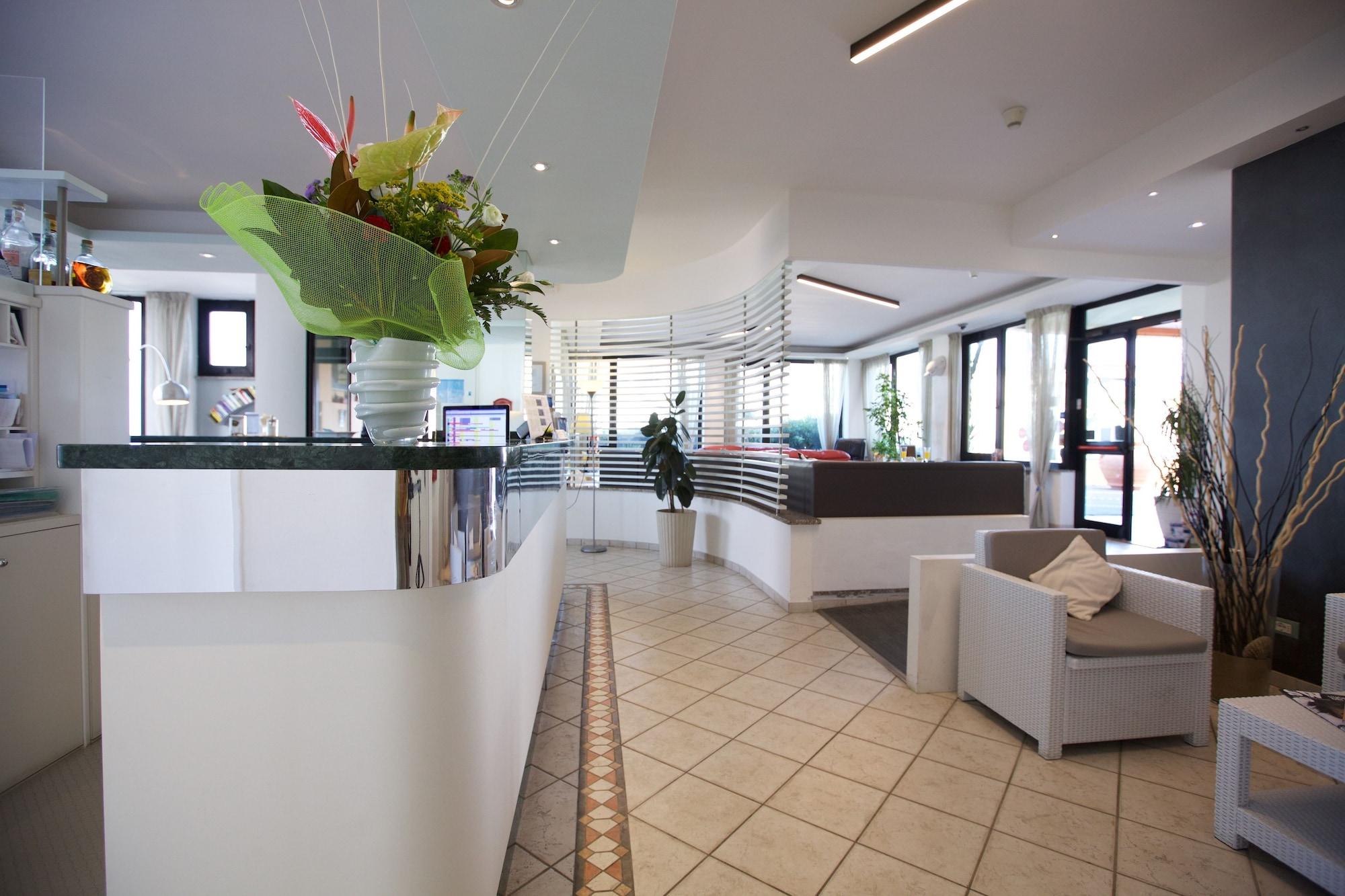 Vista Lobby Hotel Il Delfino