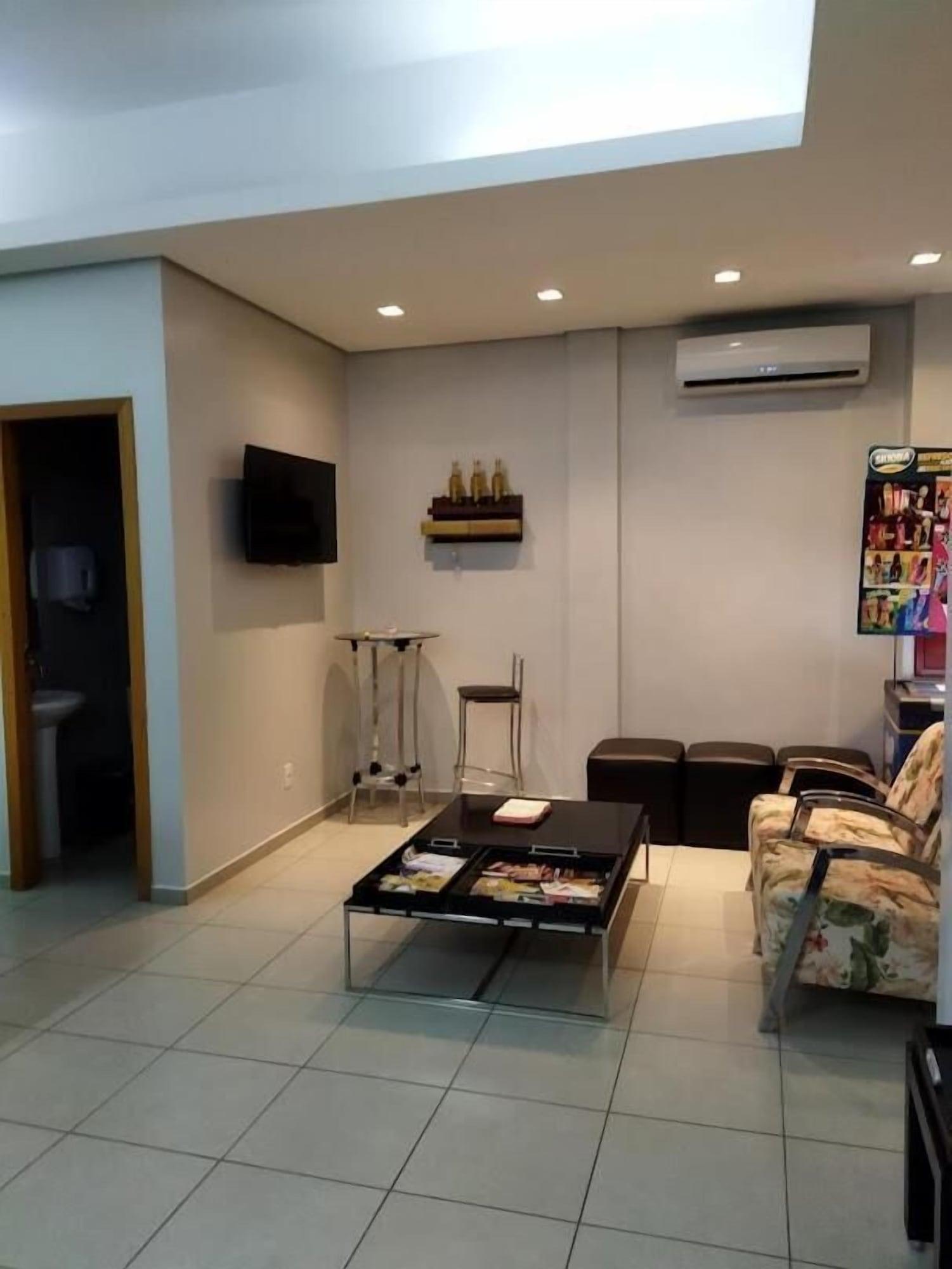 Equipamiento de Habitación MFG Hotel