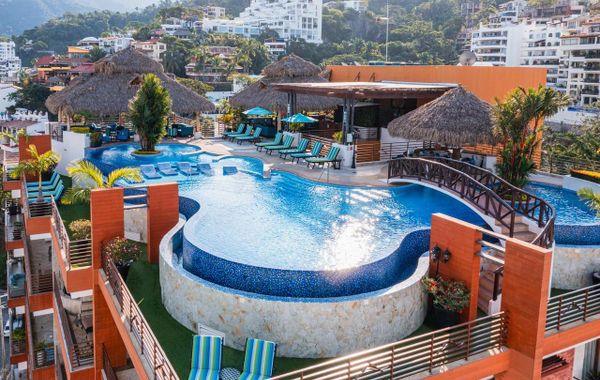 Pinnacle Resorts 220 - Hoteles 4 estrellas en Puerto Vallarta, México