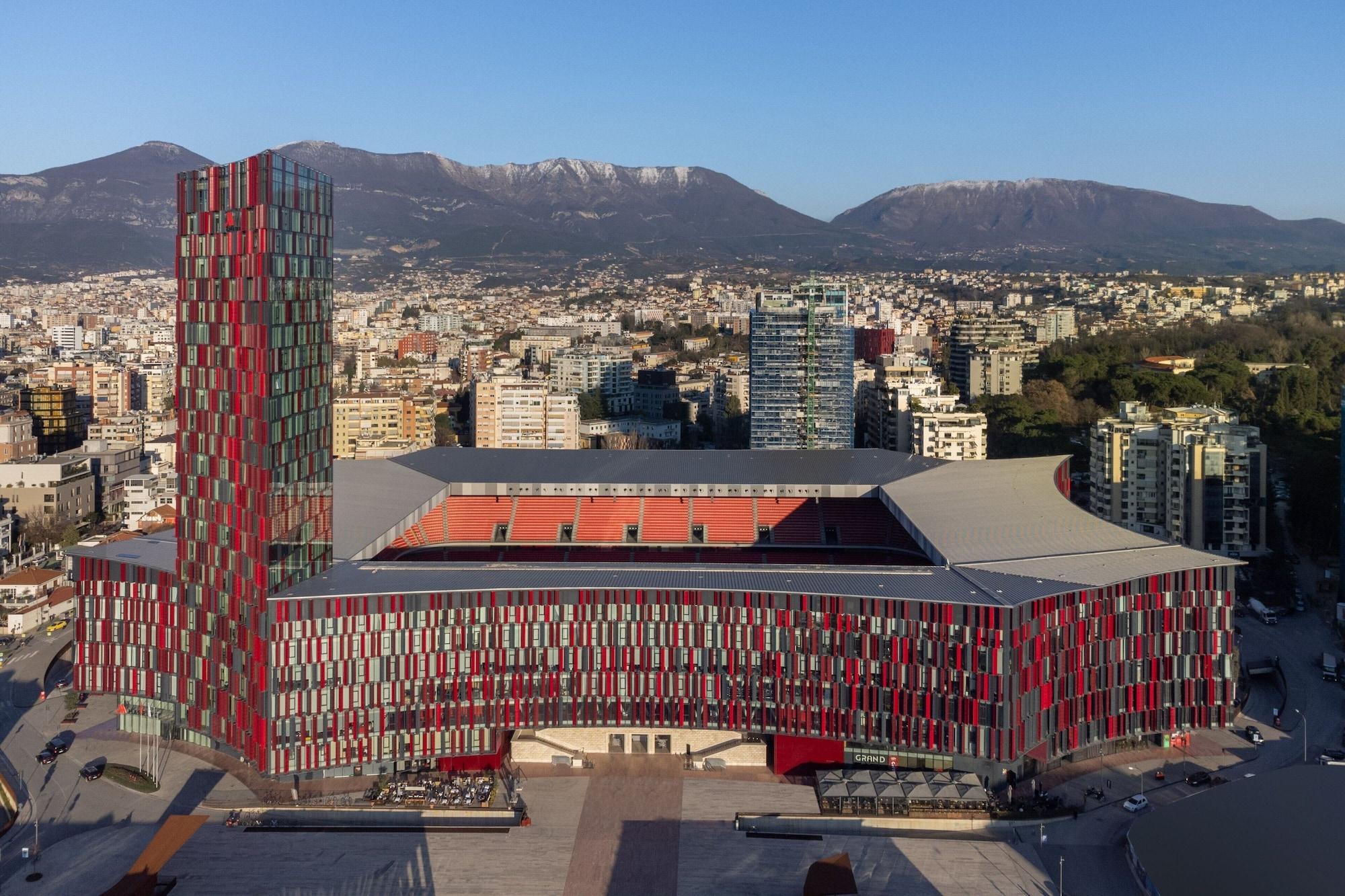 Vista Exterior Tirana Marriott