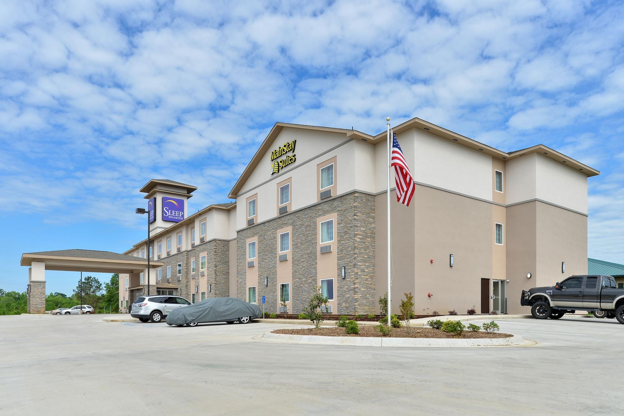 Vista Exterior MainStay Suites Meridian - Bonita Lakes
