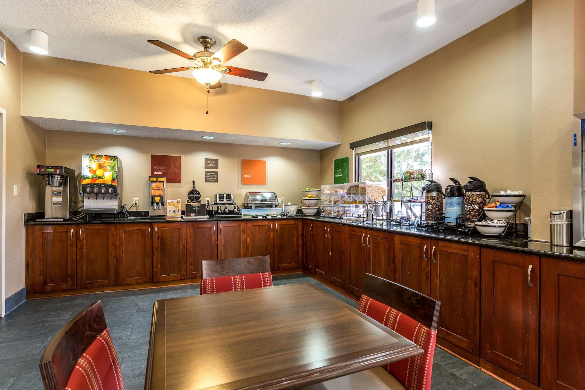 Restaurant Comfort Inn Brownsville I-40