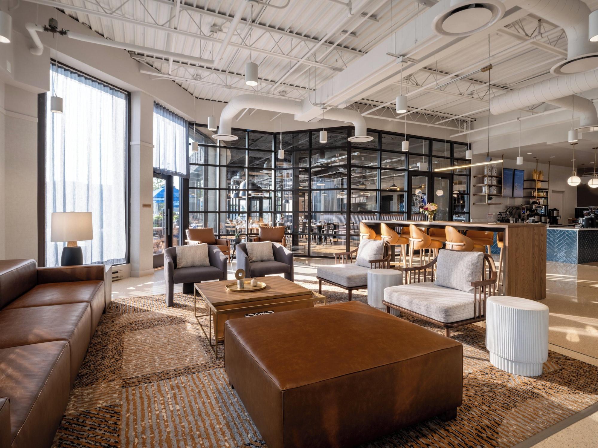 Vista Lobby Holiday Inn Chicago O'Hare – Rosemont by IHG