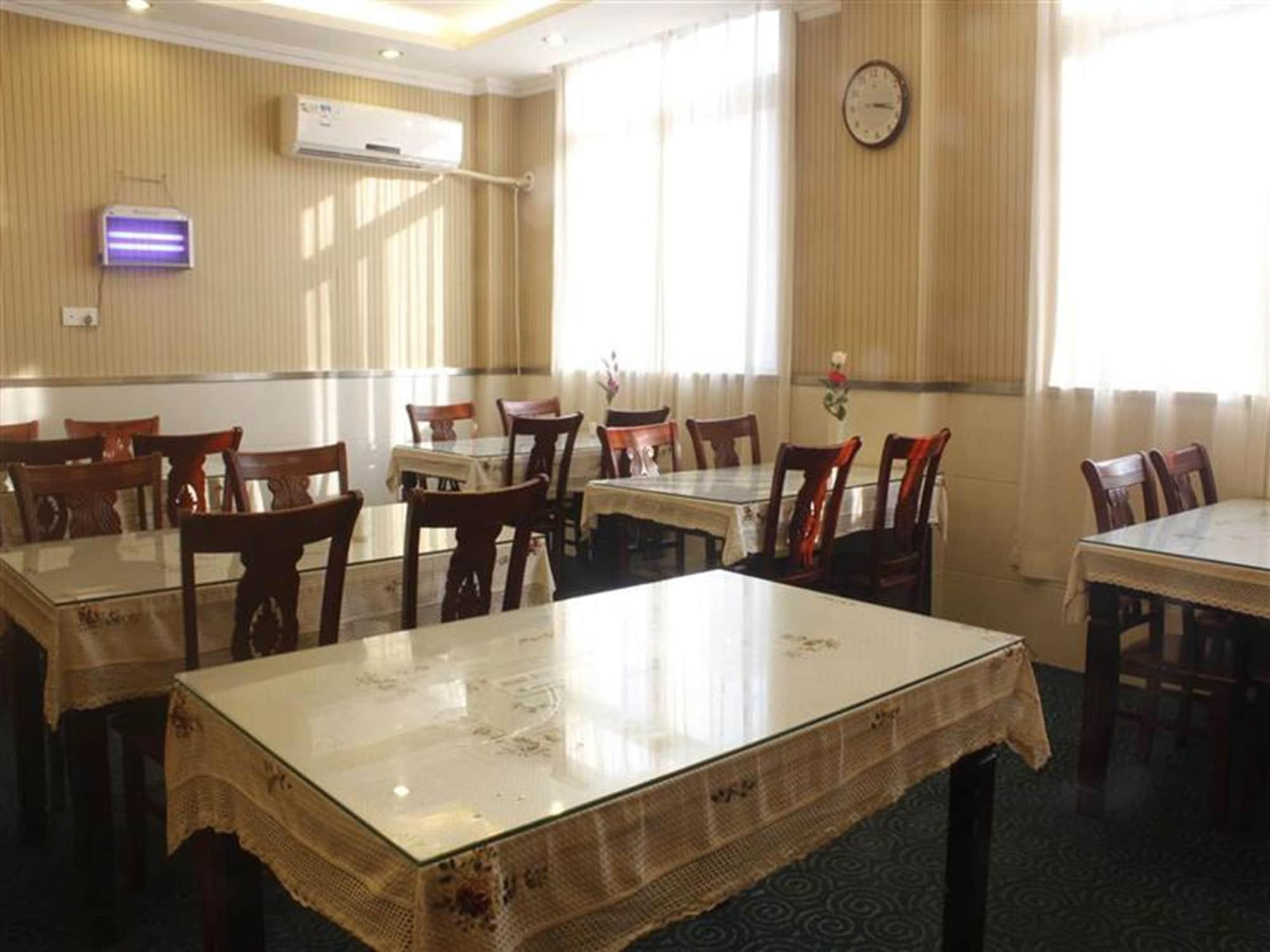 Restaurant GreenTree Inn BengBu HuaiHe Road Pedestrian Street Hotel
