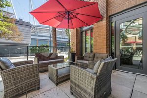 Alojamiento - YWCA Hotel