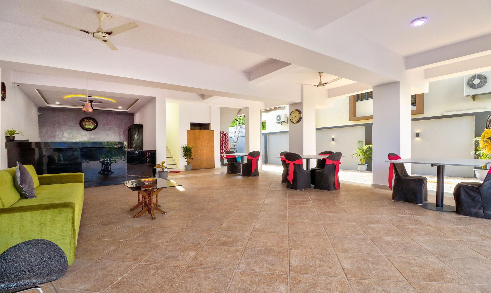 Vista Lobby Itsy Hotels Carnival Inn