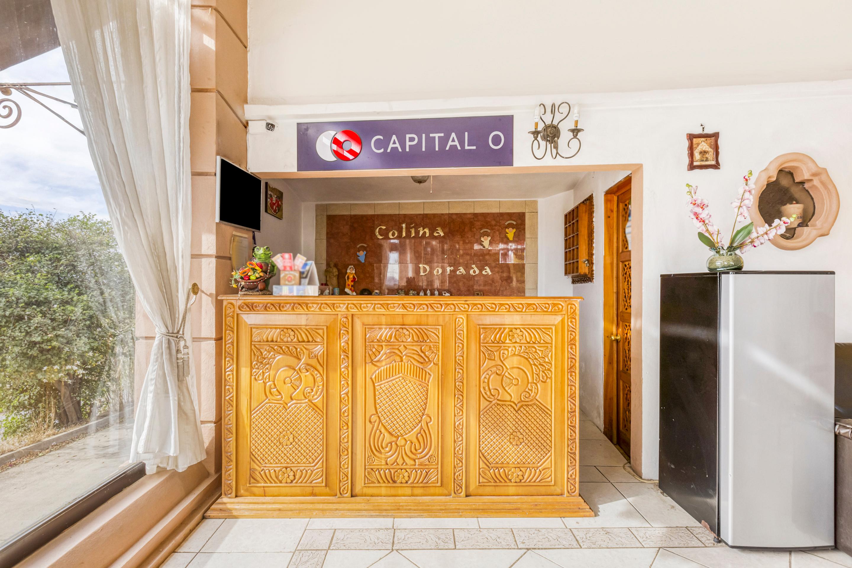 Vista Lobby Capital O Colina Dorada